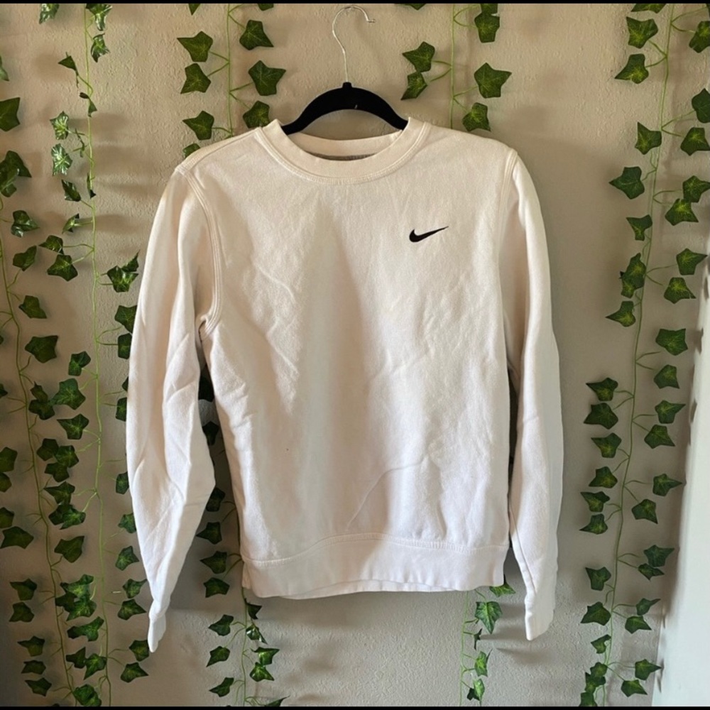 nike crewneck